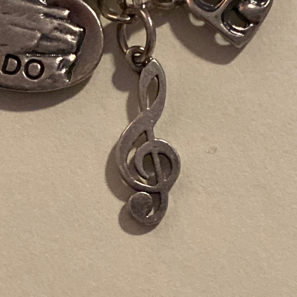 RETIRED: James Avery Treble Clef charm